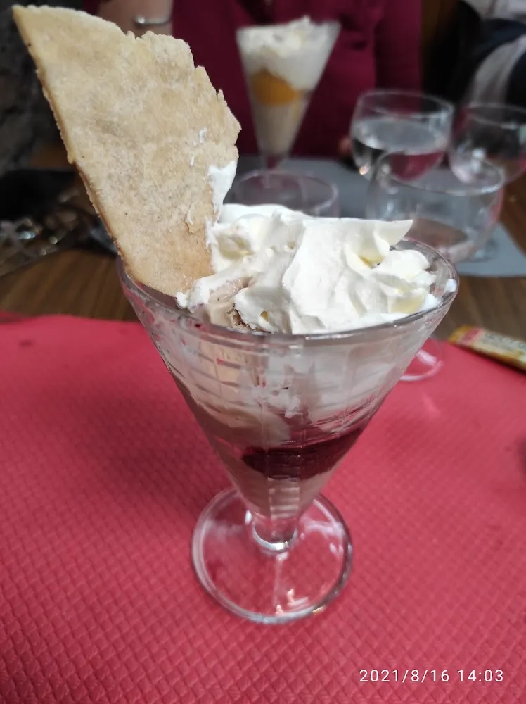Glace Fabriquée À la Ferme A la Châtaigne